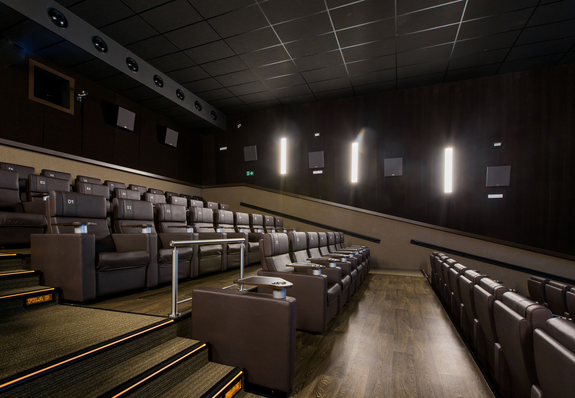 Yelmo Cines 8